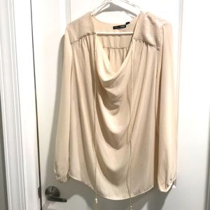 Punt Roma size 48 (18) polyester with squint shoulders cowl neck with tassel